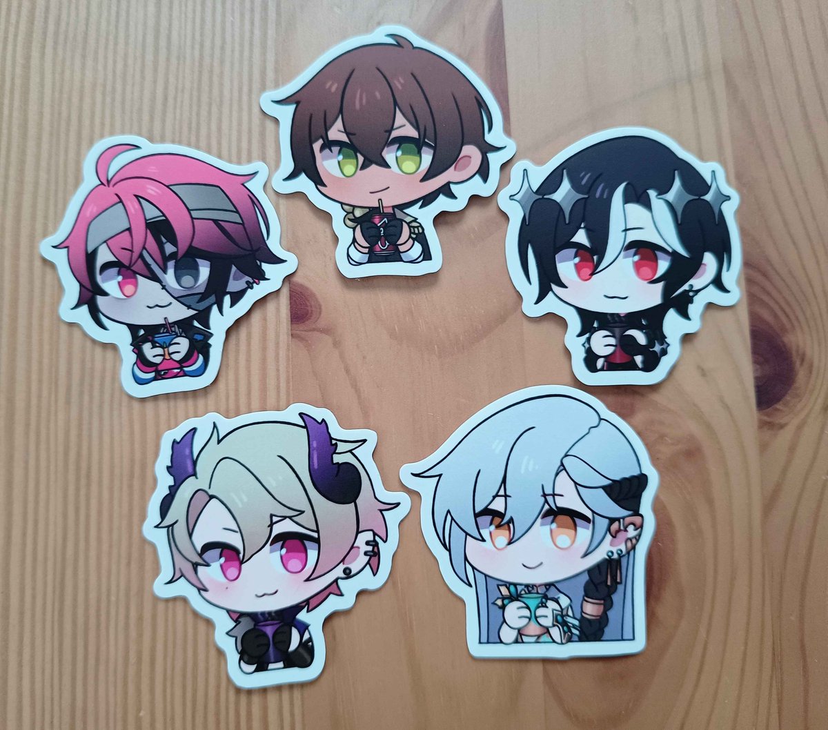 naih_cy's tweet image. Avallum merch samples arrived 👀✨
—
#GalesTreasures #TreatYourElf #LucienDelivery #Nethermerch #Merchsco