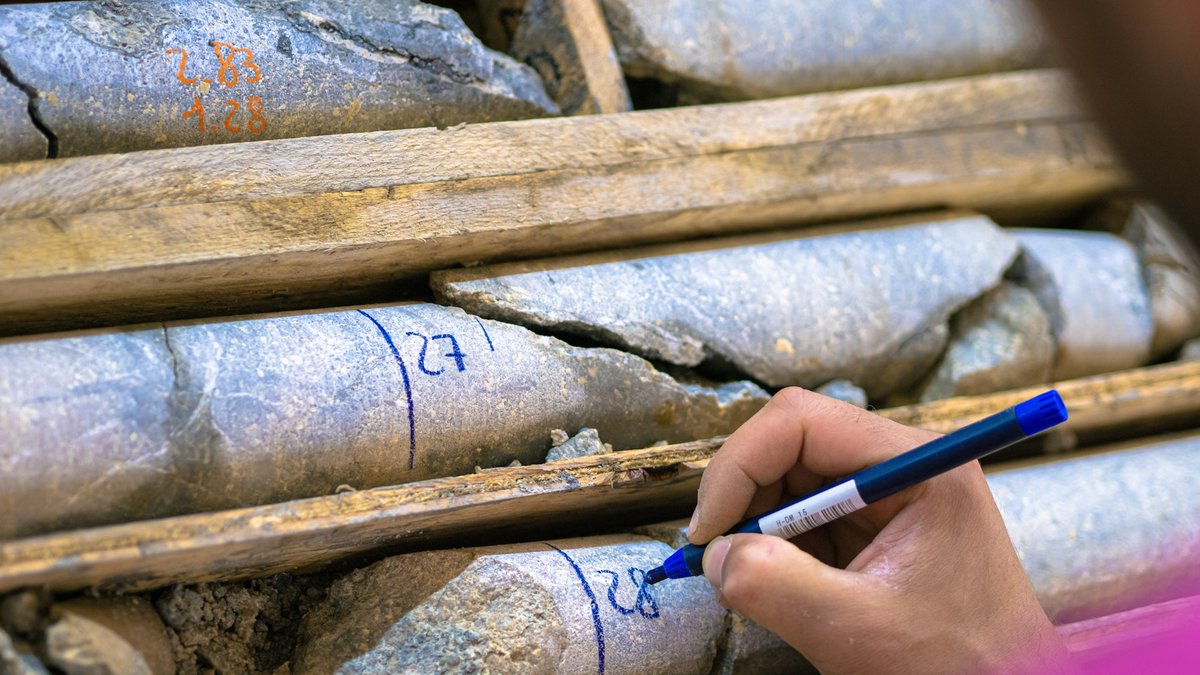 Gold/Silver Funds and StoneX expect #Silver to outperform gold in 2025.

The 2024 Preliminary Economic Assessment for the Lawyers-Ranch Project in British Columbia’s Toodoggone District outlines over 4 million ounces of silver production annually. This would make the