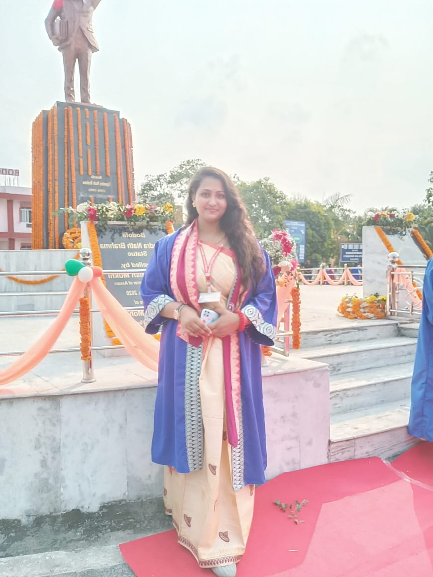 BhanimaDas1's tweet photo. Officially Post graduated with 1st class 🎓🥰♥️🧿
3rd Convocation of Bodoland University ✨.
#convocation #bodolanduniversity #3rdconvocation #bhanimadas https://t.co/XCm7cB1vx0