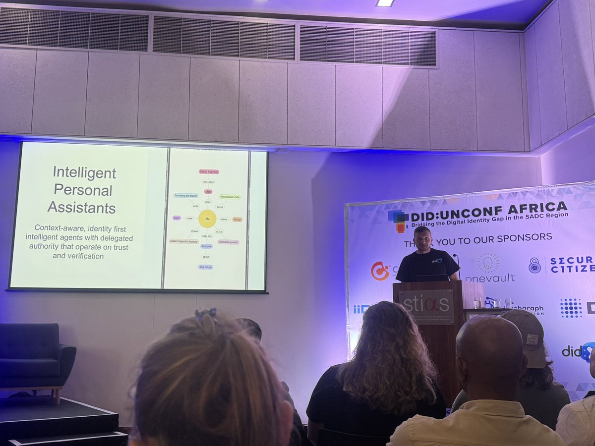 <a href="/lohanspies/">Lohan Spies</a> of <a href="/didxyz/">DIDx</a> with a shout out to <a href="/cheqd_io/">cheqd.io 🆔</a>’s very own <a href="/ankurb/">Ankur Banerjee</a> as he explains Intelligent personal #AIAgents at #DIDunconf!

Lots of other great ideas across the presentation too!