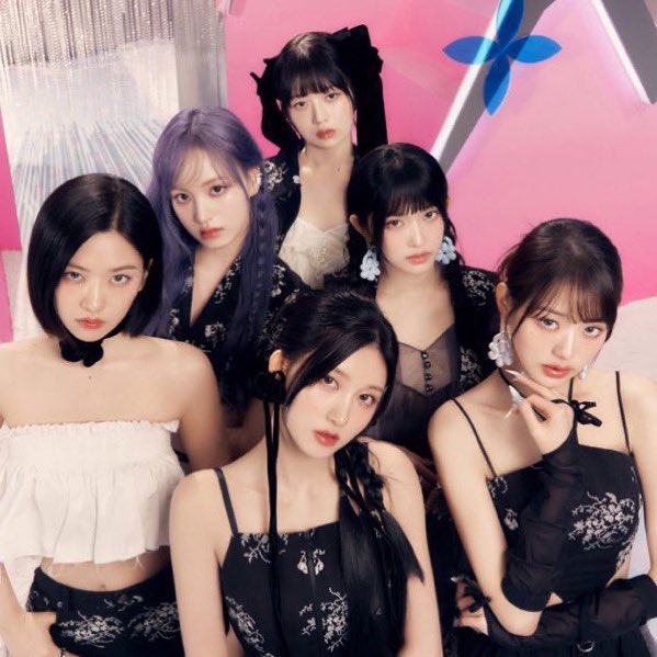 ‘IVE SWITCH’ by IVE was the best-selling girl group album of 2024 worldwide, IFPI reports. (1.7 million pure sales)