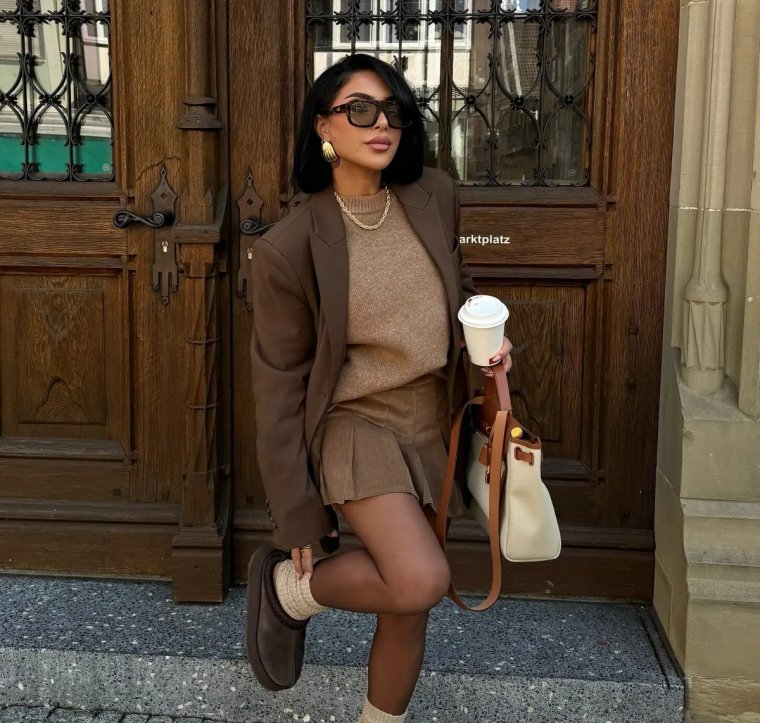 archzinefr's tweet photo. ✨ La jupe plissée courte fait son grand retour en 2025 ! ✨
Élégante, féminine et ultra-tendance, elle se porte en toutes saisons. Découvrez 12 looks stylés pour l’adopter avec assurance.
#Mode2025 #Style #JupePlissée #Fashion https://t.co/Rz7cBbrk8G