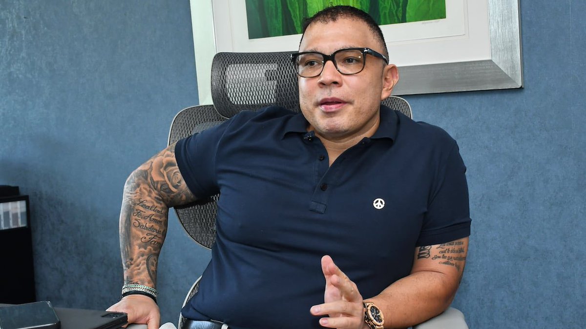 “Yo no avalé ese comunicado de ayer de <a href="/AsoDeporCali/">Deportivo Cali</a>, eso fueron Quintero y calderon, ellos estaban impedidos para eso, esto se rompió” Humberto Arias .
En un rato más la nota completa en la emisión central de <a href="/ZonaLibreDeHumo/">#ZonaLibreDeHumo</a>