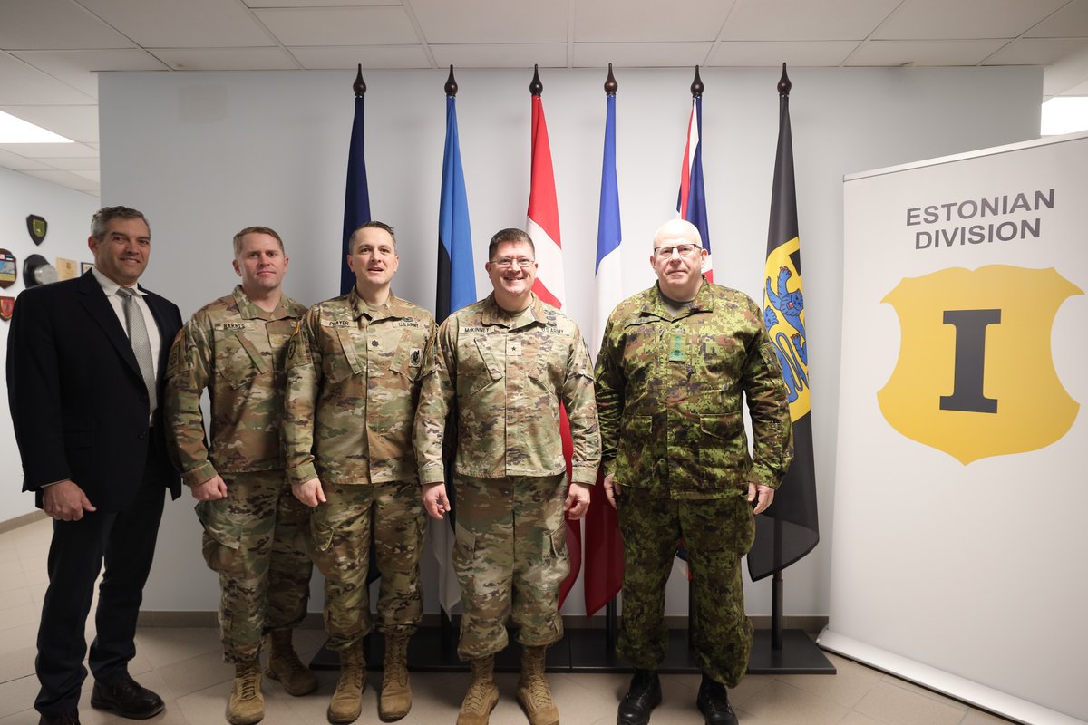 US_EUCOM's tweet image. Brig. Gen. Chris McKinney and a USEUCOM CBRN Defense team visit Estonia to enhance NATO CBRN readiness and deter against potential adversarial WMD threats. #WeAreNato #strongertogether #agileforces