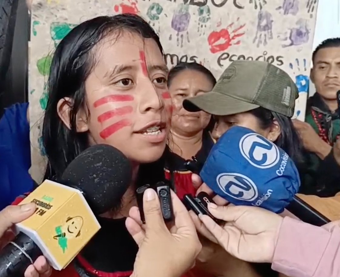 CofanesS's tweet photo. Venimos con rabia, dicen los niños y niñas de #Sinangoe, para exigir que nos den una escuela, hemos esperado suficiente.
Ellos y ellas han encabezado esta lucha por una educación digna y culturalmente adecuada #EducaciónPropia.
Es tiempo que la @CorteSucumbios emita #SentenciaYa. https://t.co/7pejECNeH6
