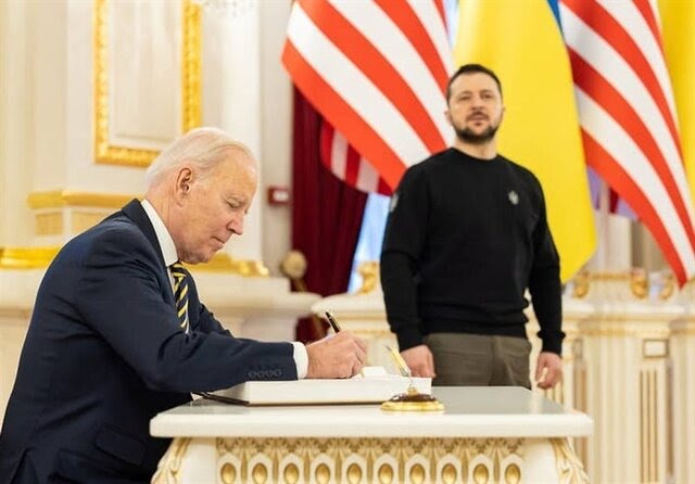 #Zelensky has shown that even strong allies of the U.S. can be left on their own in the end. His people are struggling, parts of #Ukraine are now under Russian control, and the country's resources are being taken by others.