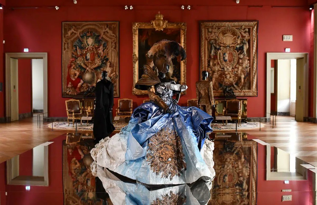 "There are few other cities that match the exquisite style and glamour of Paris. It’s only fitting, then, that the Louvre has staged an exhibition focusing on one of the most remarkable characteristics for which the city is known: fashion."
ow.ly/mjEv50UZCY2?