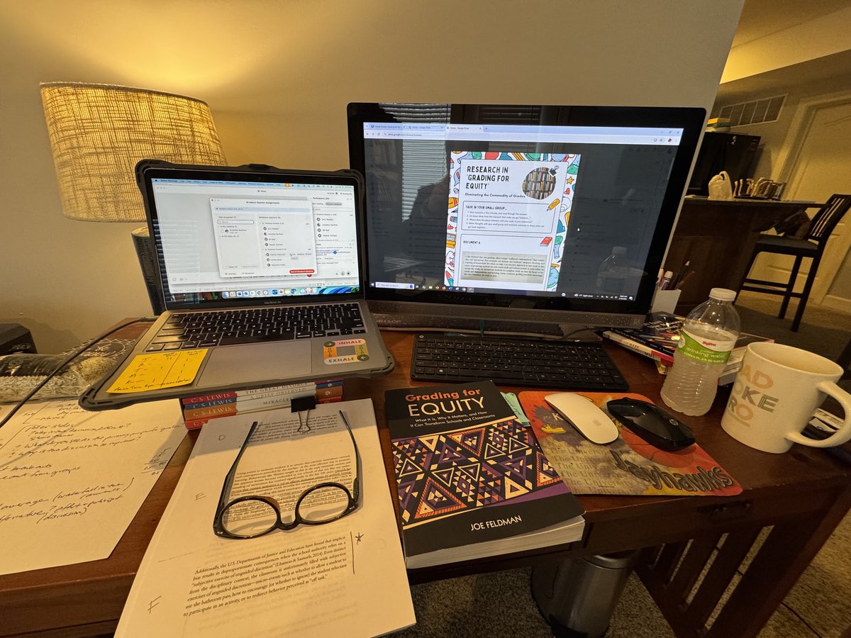 Teach_Connected's tweet photo. We made the quick pivot to a virtual PD day and it’s bringing back memories! Thanks for engaging in the virtual space on “Grading for Equity”. And thank you ⁦@theSMSD⁩ for helping facilitate safe and effective PL experiences today! https://t.co/ykzVDQyzjz