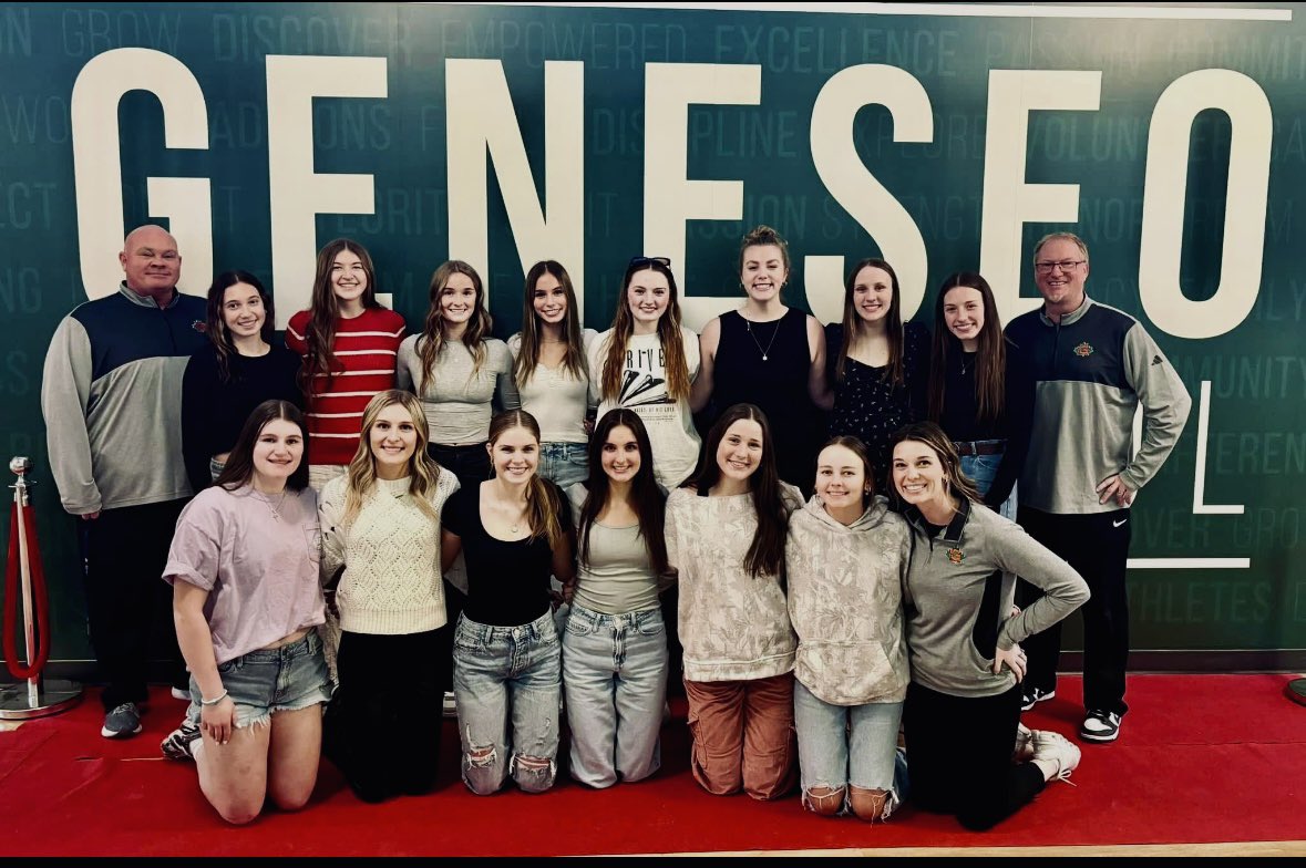 Playoffs are finally here! Come out and support our girls in the regional semifinal game. 

⏰ 6 PM
🆚 Galesburg
📍Peoria Richwoods
📺 NFHS