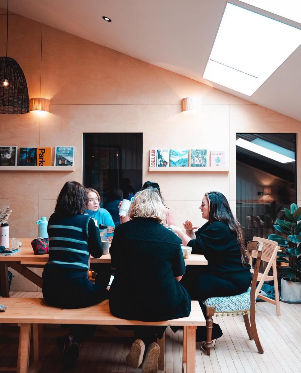 Tomorrow we’re back at the lush @kipandnook for our monthly cowork session 🧡 👀 Book your tickets and join us if you fancy ☕️ 

eventbrite.co.uk/e/billy-no-mat…