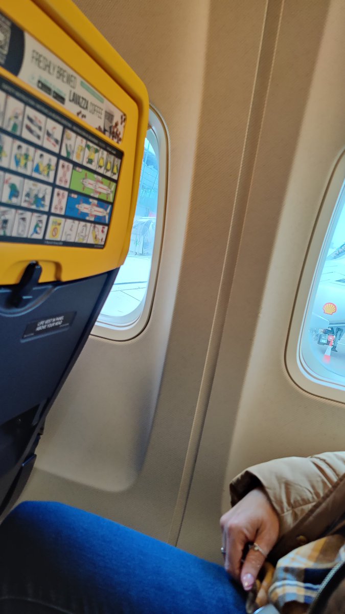 Boarded and scored a 1 and a bit window seat... You Go <a href="/Ryanair/">Ryanair</a>! 😎👍