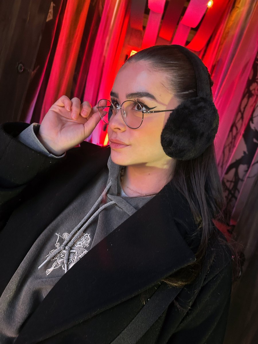 AenotFR's tweet image. 🎁 Concours Aenot x Horus X  

En tant qu'ambassadeur de la marque, j'ai le plaisir de vous faire gagner des lunettes. (2 Lunettes aux choix) 

Pour participer :  Follow :

@AenotFR + @HorusX_Gaming 

RT + FAV le tweet  (TAS le 25/02/2025)  
#Publicité #Giveaway