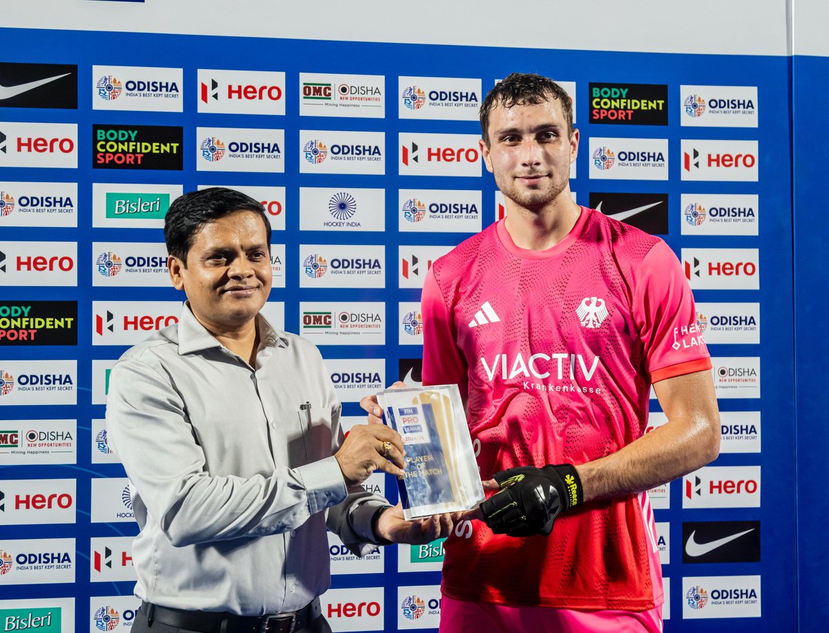 Commissioner, <a href="/bmcbbsr/">BMC</a>, Sri <a href="/rajeshpatilias/">Rajesh Patil</a> attended the India and Germany FIH Pro League 2024/25 men’s match. He graced the post-match ceremony and presented the #Odisha Player of the match to Germany's Moritz Ludwig.

#FIHProLeague #OdishaForHockey #IndiaKaGame #KalingaStadium