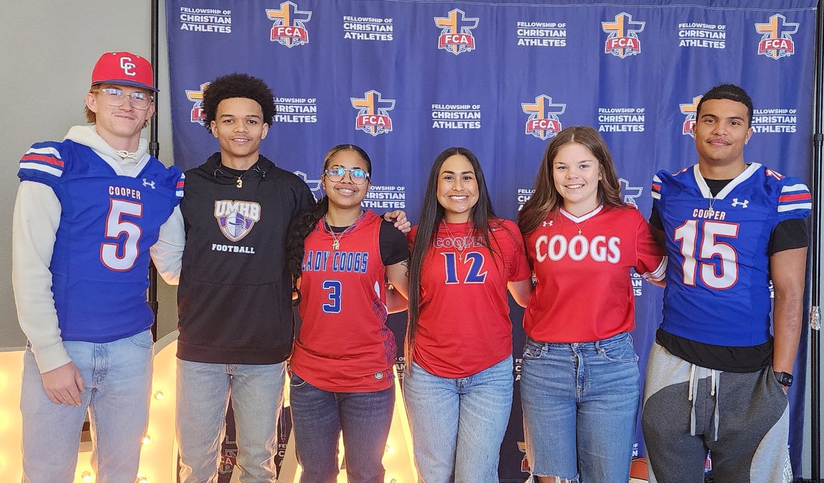 Cooper_boosters's tweet image. Cougar FCA selections:
Austin Cummins - 🏈
Zavian Alexander - 🏈
Aliyah Ralston - 🏀
Emma Ruiz - 🏐
Maddie Fry - 🥎
Lynette Aguilar (not pictured) - 🥎
Esteban Lozano - 🏈
Jace Crawford - ⚾️
Jeron Flores - ⚾️
Eden Graham - cheer
Emily Mitchell - cheer
Reed Ridley - cheer
