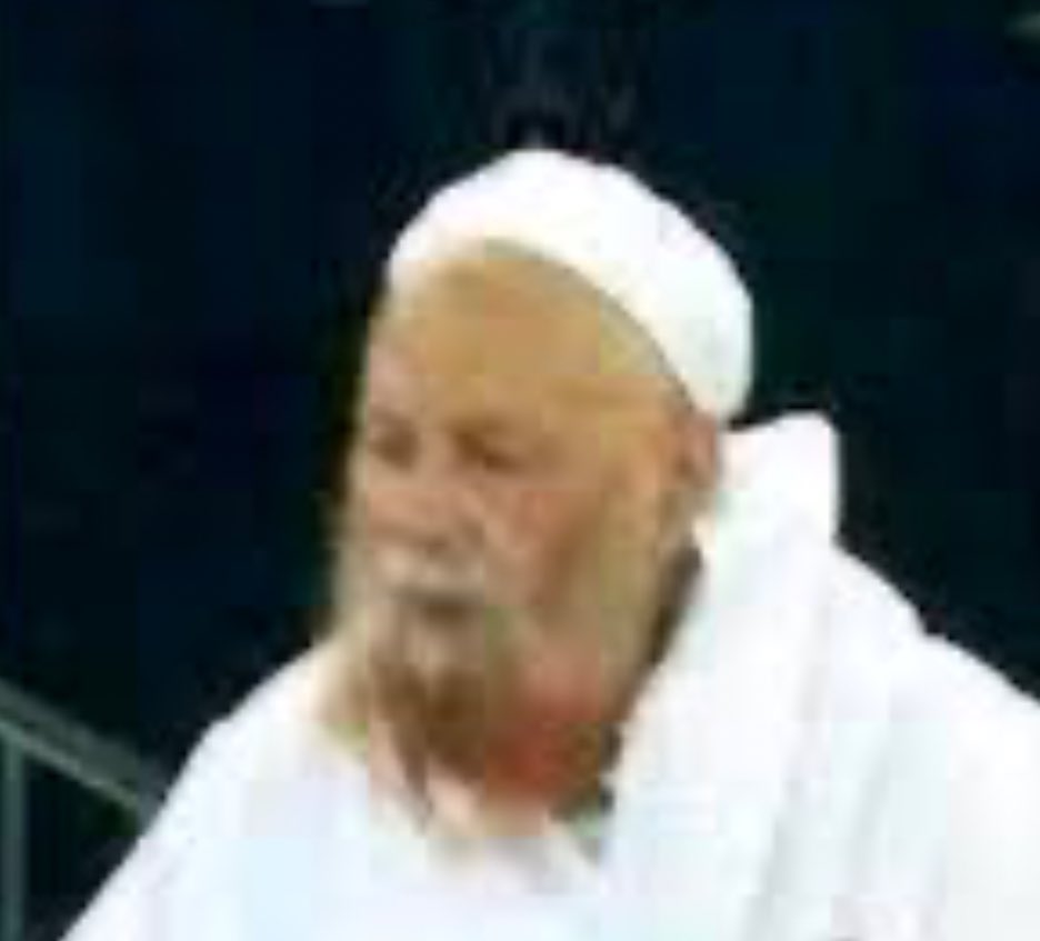 دخولُ الإمام العلامة المحدث الشيخ أ.د
#ربيع_بن_هادي_المدخلي حفظه الله 
للمستشفى بسببِ ارتفاعٍ في السُّكر
عن عمر يناهز ٩٣ عام تقريبا

اللهم رب الناس أذهب البأس 
أسأل الله الكريم رب العرش العظيم 
أن يشفيه طهور لا بأس