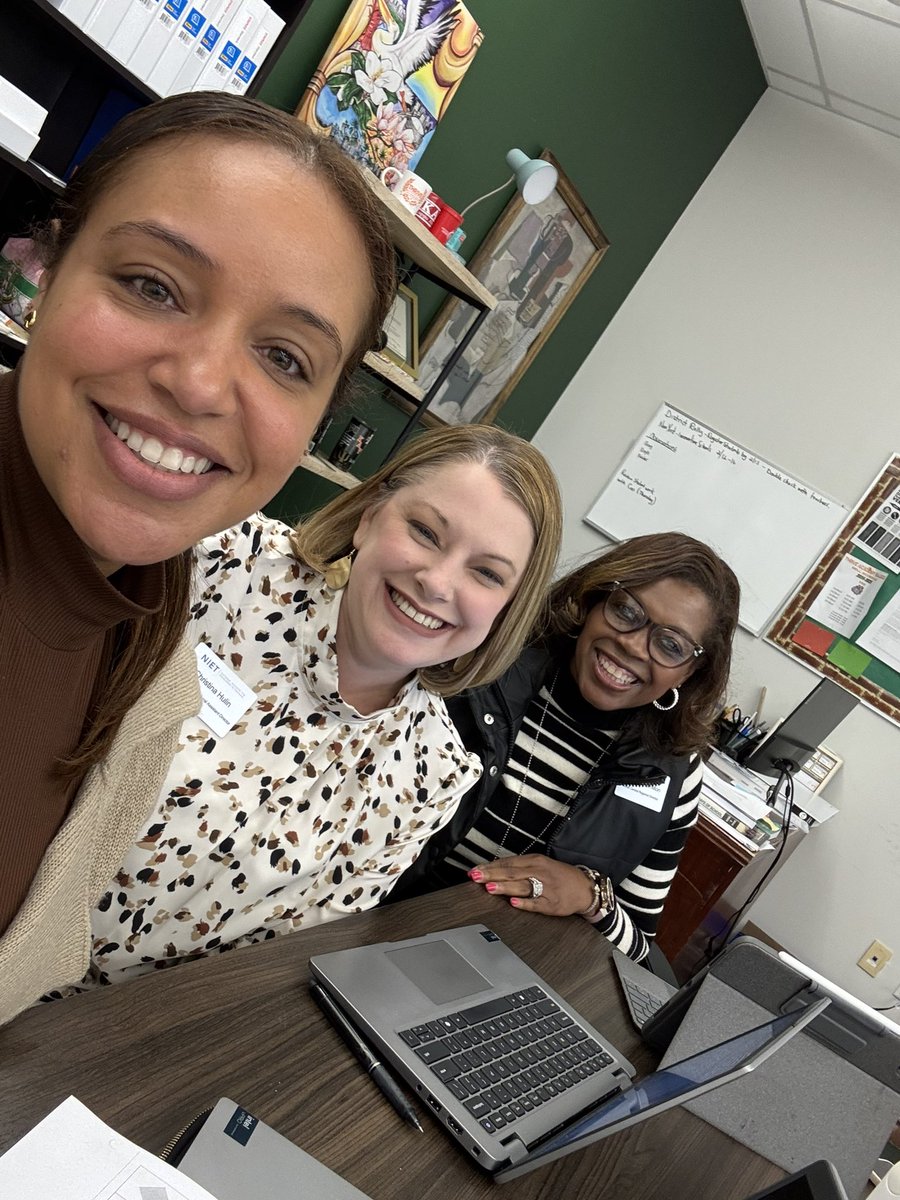 Christina Hulin tweet media