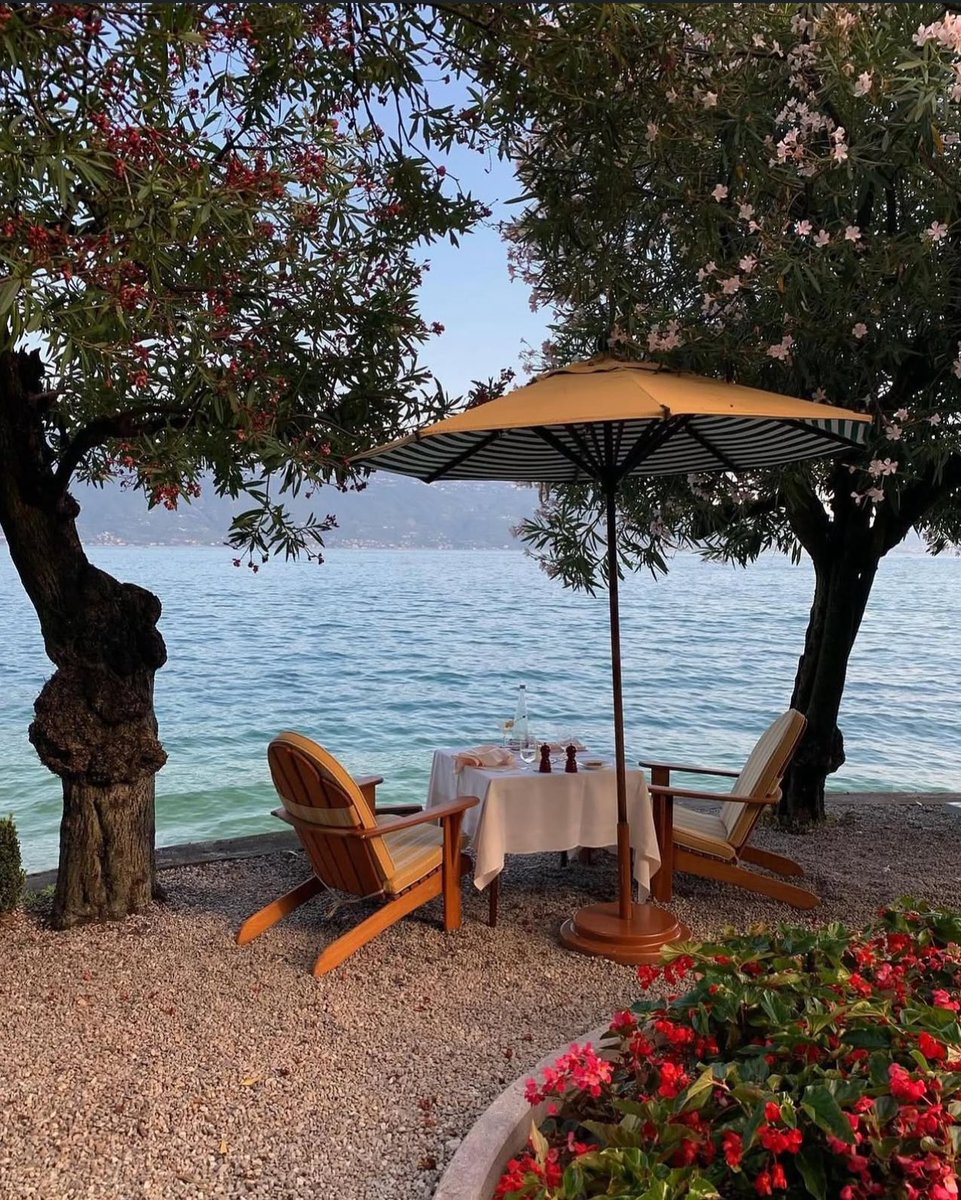 W0rld2026's tweet photo. Lake Garda, Italy https://t.co/YHvcVGjeZA