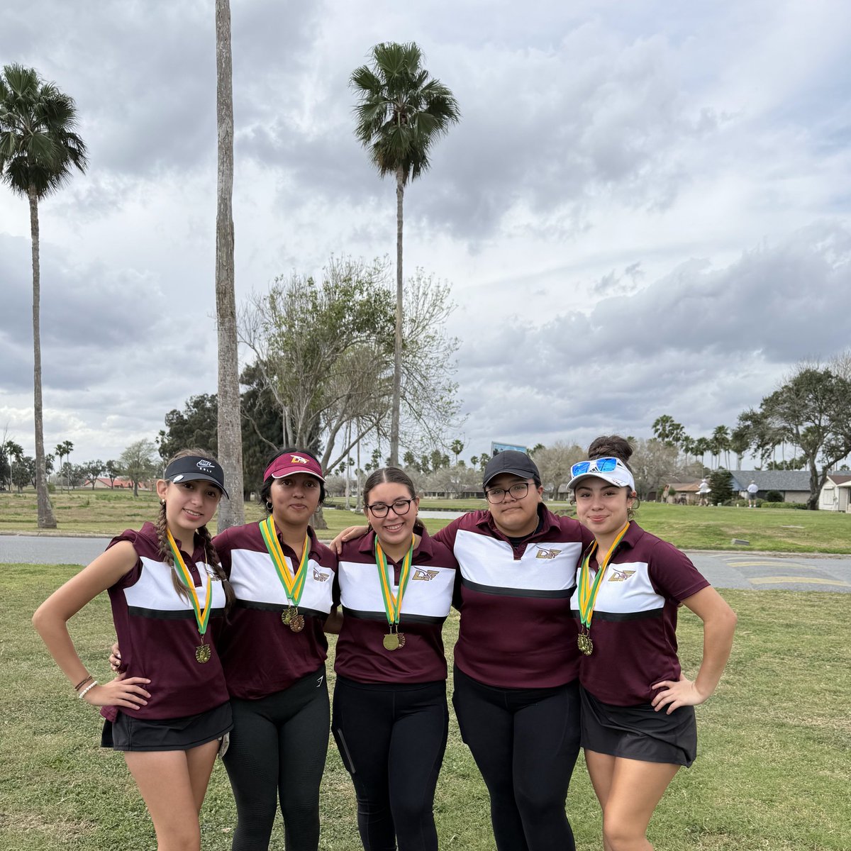 LFHSGOLF1's tweet photo. The Los Fresnos Junior Varsity Golf team had an excellent showing at the BISD Invitational. The girls team won first place, led by medalist Annali Valdes, while the boys team placed fourth, led by PabloOrtiz. Congrats Falcons! https://t.co/vBP81XHLYY