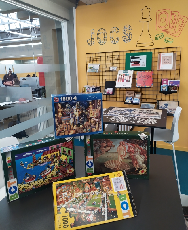 Les #matemàtiques són importants però també ho són els moments de lleure.
I de #puzles, a la #bctUAB, en trobaràs uns quants a la zona de jocs!

#alaBCThihadetot 
<a href="/UABciencies/">Facultat de Ciències UAB</a> <a href="/uabbiociencies/">Facultat de Biociències UAB</a> <a href="/EnginyeriaUAB/">Escola d'Enginyeria UAB</a>