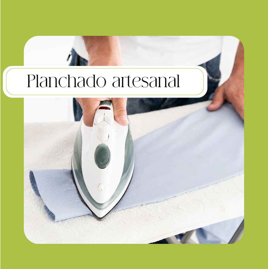 tintobosques's tweet photo. Tintorería Bosques conserva un proceso artesanal de planchado con prensas a vapor y detallado manual.🍃 https://t.co/rmD17qtJGt
