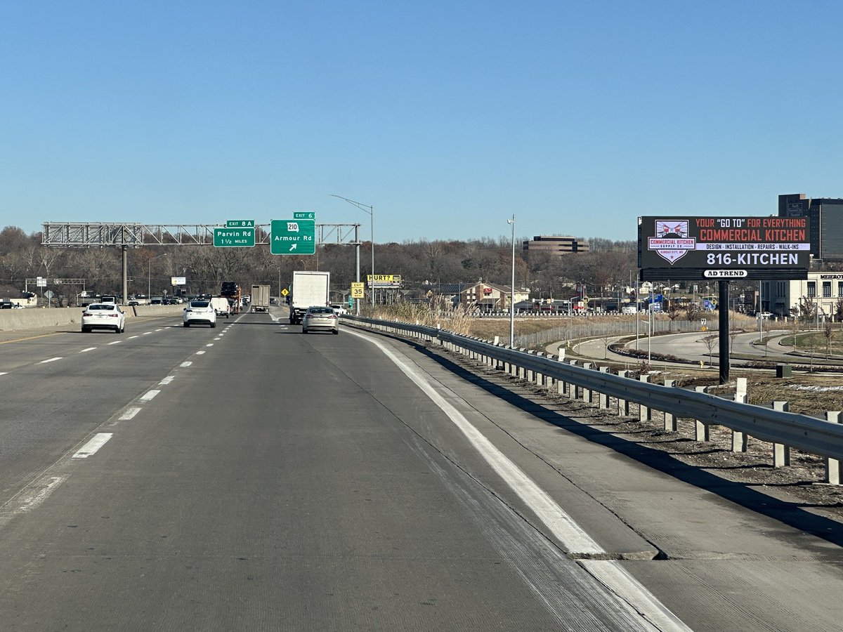 Promote your upcoming event with ATI's Digitals.  They are the most time-sensitive and flexible form of OOH Advertising. Ours are the  brightest high-def displays in KC, they offer unparalleled visibility 24 hours a day. This location on I-35 yields 729,446 impressions per week.
