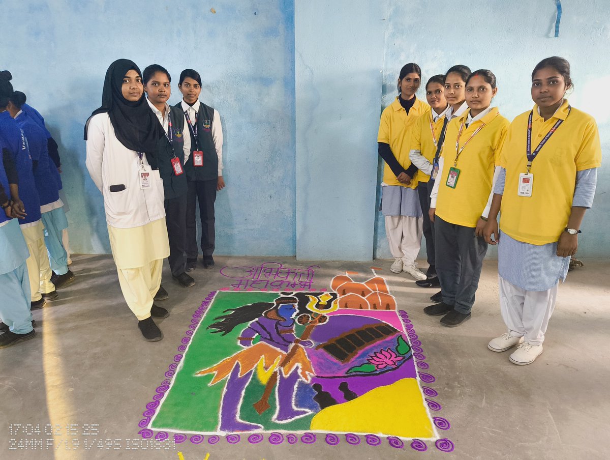 groupofvedanta's tweet photo. On 15th February 2025, at the Mentor Institute and Grade "A" Vedanta School of Nursing and Paramedical Science, Azamgarh, the Mehendi 🖌️, Rangoli 🏵️, and Hairstyle 💇‍♀️ competitions were successfully conducted as part of Vedanta Sports Day 2025.
#sportsday  #vedantahospital https://t.co/euB1nqVrmn