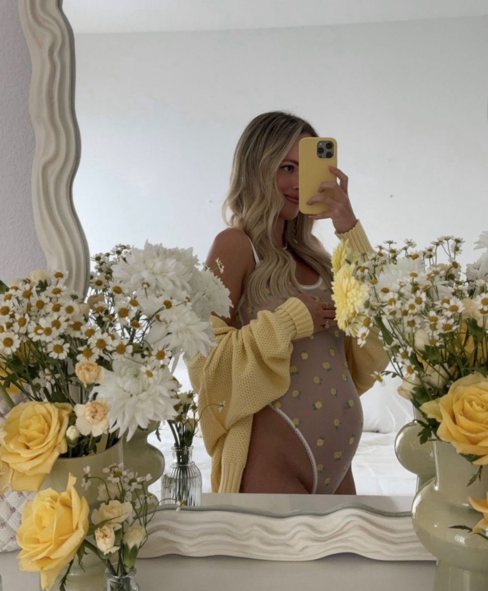 Daniella Davies tweet media