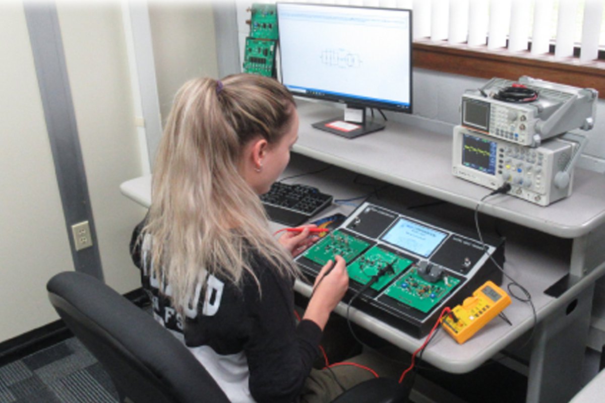 TechEdConcepts's tweet image. Trusted by the military and public schools, the Nida 130ST Trainer builds hands-on skills from core electronics to advanced avionics. Interactive courseware, custom circuits, and industry certification—one system, endless possibilities! 
 
#electronics 
#technicaltraining 
#CTE