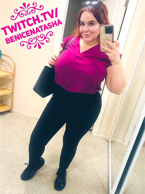 Watch Natasha Nice 🇫🇷🇨🇺🇺🇸's leaked NSFW photo on TwXstars