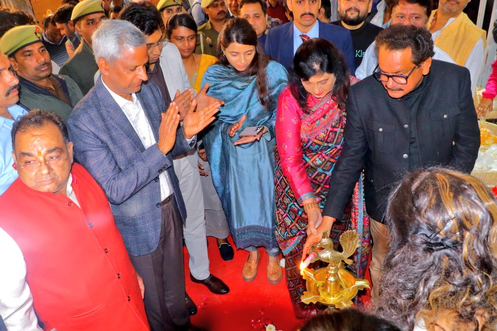 Divisional Commissioner Agra tweet media