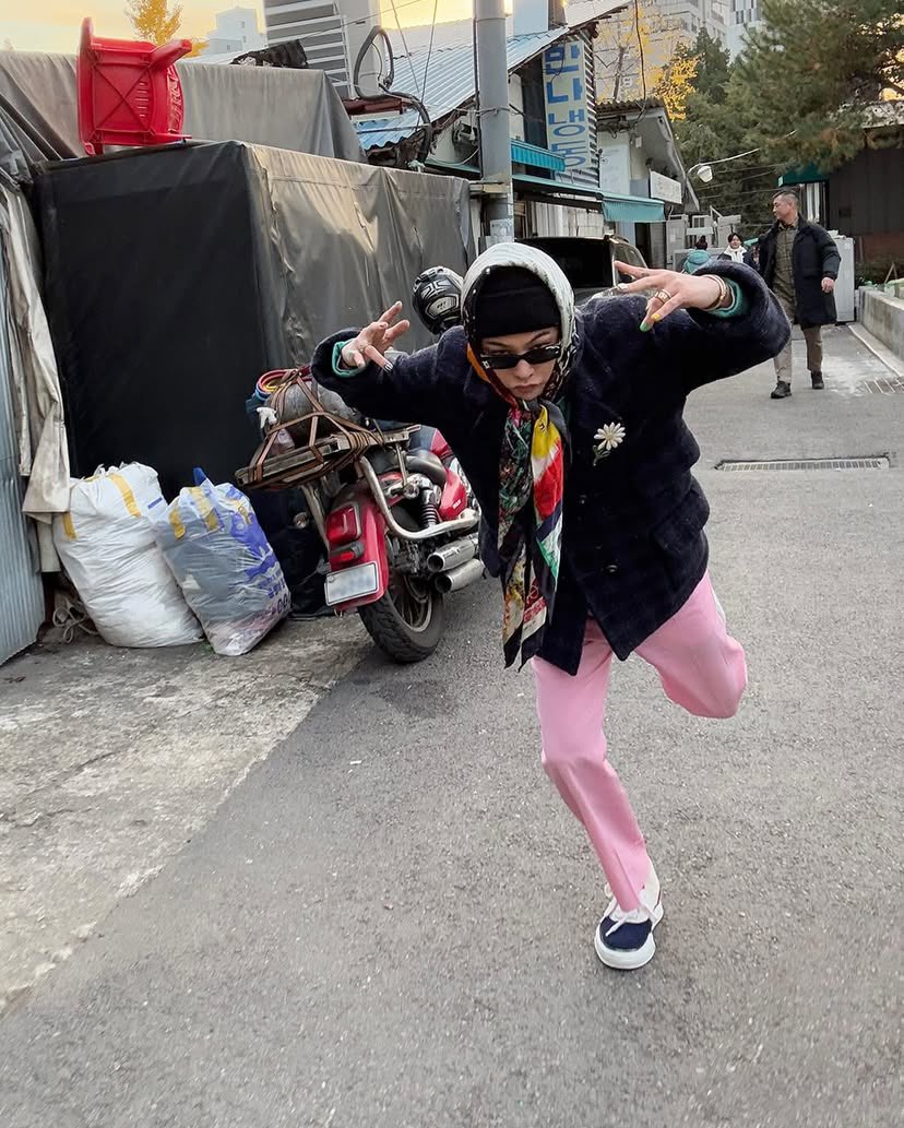 gdragon_pp's tweet photo. 움직이면서 까불다 찍히는 사진들이 조음 ㅋㅋㅋㅋ https://t.co/wzPm4mzoT9