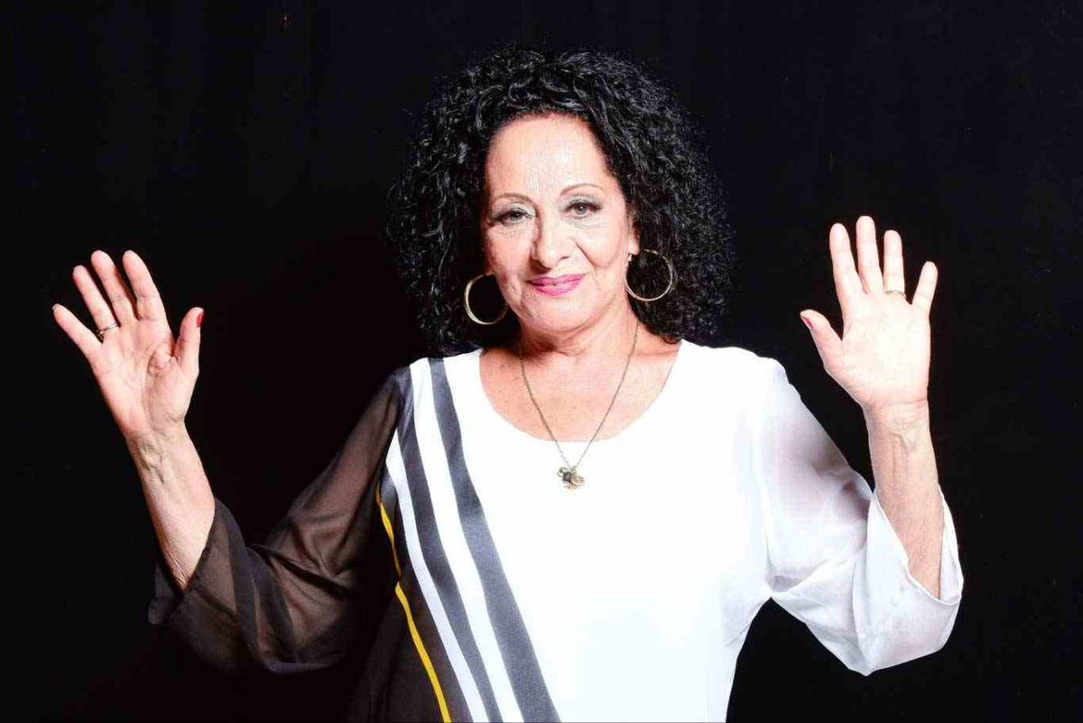 YanetHe0636440's tweet photo. Felicitaciones a Beatriz Márquez, la Musicalísima de #Cuba. Premio Nacional de la Música 2015, que hoy está de cumpleaños. 

Su inconfundible timbre es inseparable de las sonoridades que nos identifican como nación. https://t.co/BNdhHeE9af