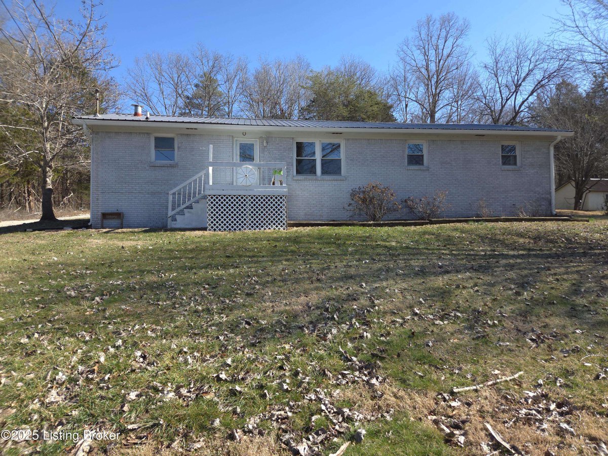 closing_ky's tweet photo. 125 Goodman St, Munfordville, KY 42765 just hit the market!
🛏 4
🛁 2.0
🏡 1,450
❤️ $229,000
Take a look at this incredible place!: https://t.co/0b4kwHYQVg https://t.co/dYWXT5YNqh