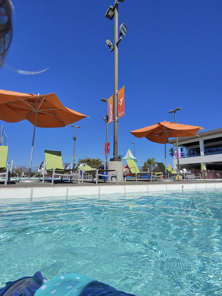 maiab's tweet image. ok did y’all know about the YMCA????? I feel like it’s the most incredible institution that has ever existed!

- $160/month for our 4 person family 
- they will WATCH YOUR CHILDREN FOR FREE (up to 90 minutes per kid, up to twice a day)
- gym + fitness classes (free with…