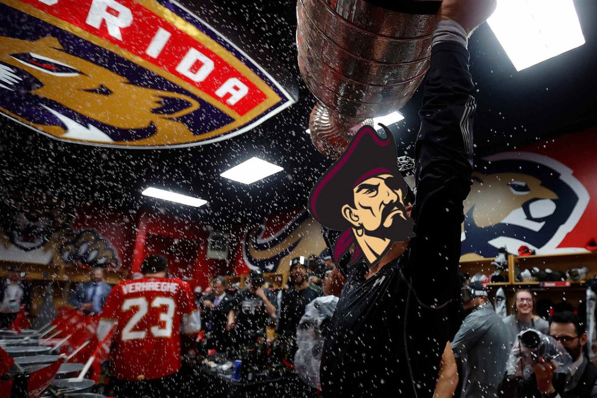 🏴‍☠️PUCK🏴‍☠️
A highly skilled and talented team named St. Joes Varsity Maroon has made it to the chip against the Daisies‼️This game is at 3 TMW located at KeyBank🚨PULL UP IN MAROON
#aura #tuts #JIMBO #chip #SJCI #WIN