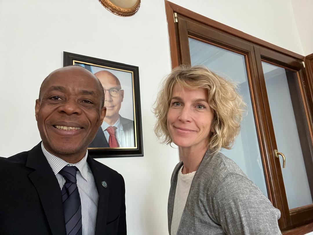 Très bonne réunion ce matin avec   SEM Hélène DE BOCK ambassadeur de Belgique au Sénégal. Engagements pris de renforcer notre collaboration en matière des droits de l'homme au Sénégal, en Gambie, en Guinée Bissau et au Cap Vert.