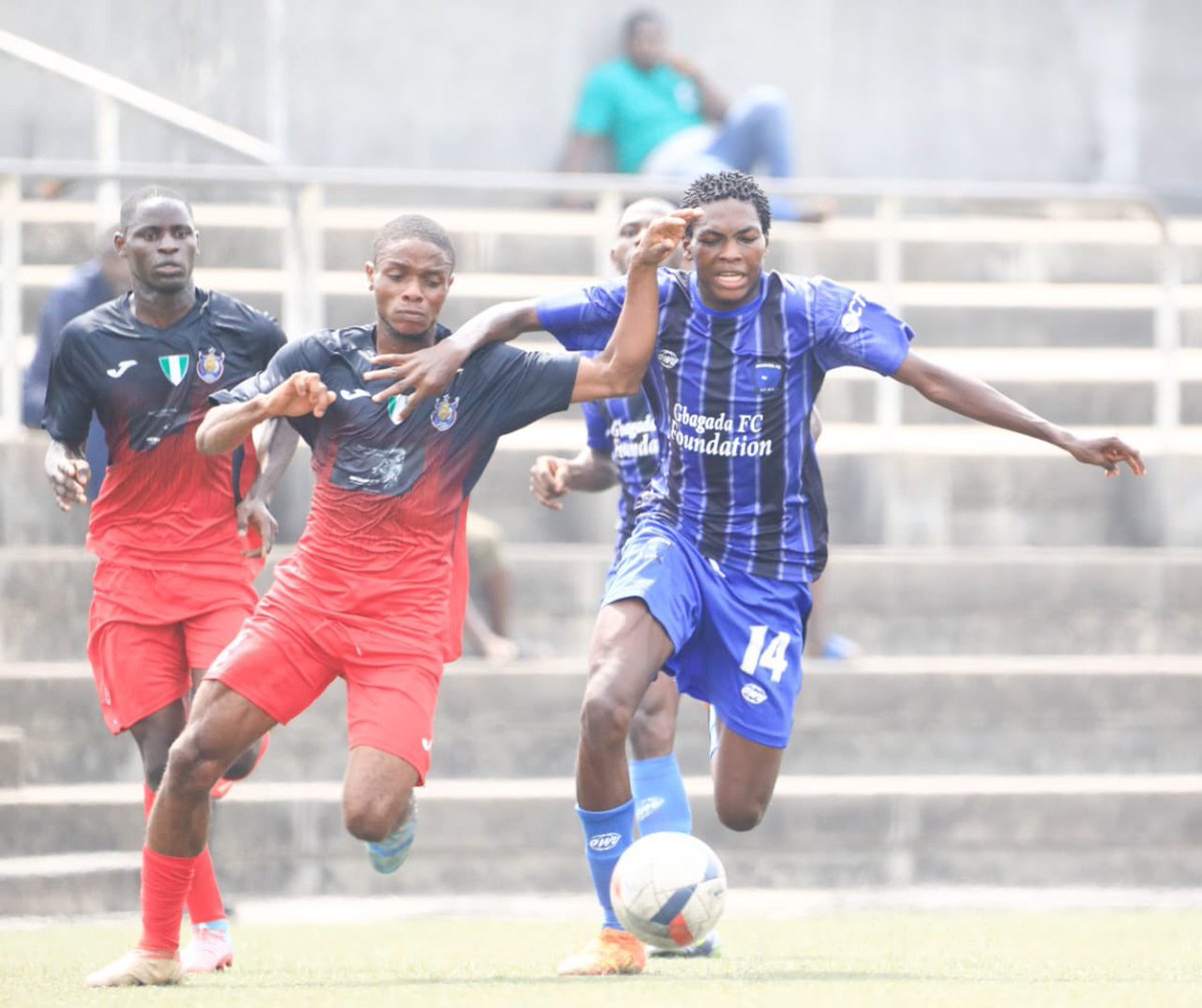 official_tcchq's tweet photo. 4β£- Gbagada and Dino SC meet for the fourth time in the TCC Cup, and it's the second time at this stage of the competition.
#TCCCup22 SF: Dino 1-1 Gbagada (pk: 4-3)
#TCCCup23 QF: Gbagada 3-0 Dino
#TCCCup24 Group: Dino 1-2 Gbagada
#GBADSC #TCCCup25 https://t.co/1vdJYttDc6