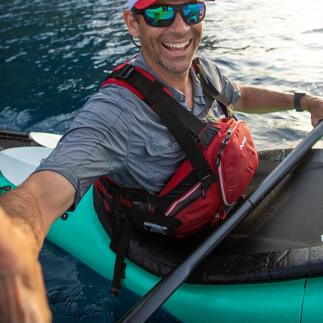Pro kayaker Ken Whiting knows the secret to adventure: the Bluefin by PAKAYAK. 🛶💪

From pros to first-timers, Bluefin is the kayak for everyone. Where will YOU paddle next? 🌊

#BluefinKayak #PaddleWithThePros #AdventureReady #PackAndPaddle
