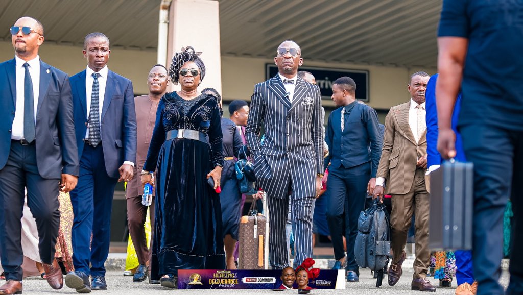 drbeckyenenche's tweet image. Uyo, hear the voice of God calling you to a new season of healing and deliverance! 🙌 

Our arrival marks the beginning of a powerful move of God; get ready to experience His mighty hand at work!💥 #UyoCrusade #HealingAndDeliverance #GodIsSpeaking #Dominion #Dunamis