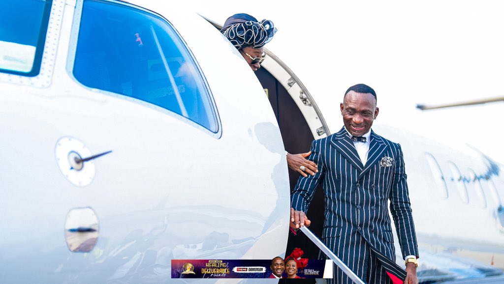 drbeckyenenche's tweet image. Uyo, hear the voice of God calling you to a new season of healing and deliverance! 🙌 

Our arrival marks the beginning of a powerful move of God; get ready to experience His mighty hand at work!💥 #UyoCrusade #HealingAndDeliverance #GodIsSpeaking #Dominion #Dunamis