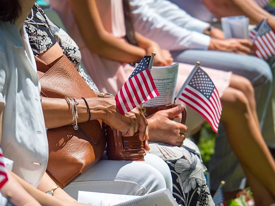 marco_antonsich's tweet photo. "What does it mean to be American?"
No more topical question than this. Join Irene Bloemraad for an online #LUNN talk on Wednesday, February 26 (4-5pm GMT)
https://t.co/Lw6wCSSq2B https://t.co/SCVp1xQW4n