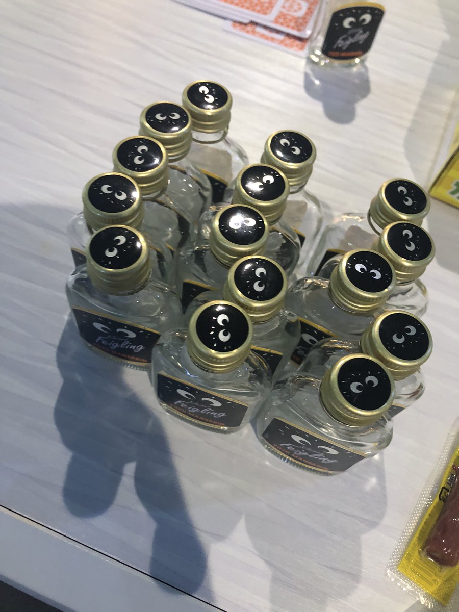 Misaki021608's tweet photo. 誕生日イベとかじゃないけど、クライナータワー一基はいってこんなに飲んだ
こんなに幸せ感じるの嬉しい https://t.co/FV2gJAcydG