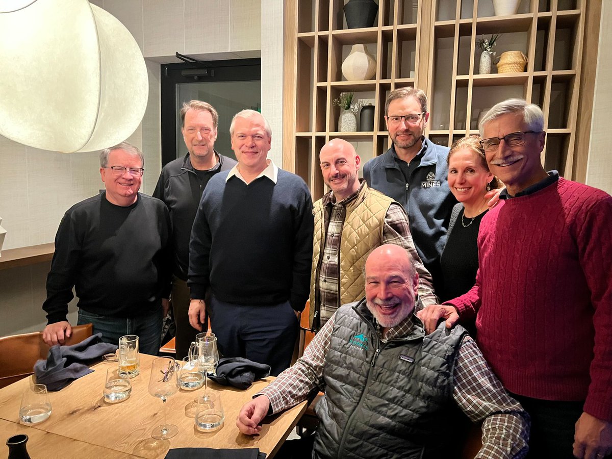 arteraAI's tweet photo. The #ArteraAI team had a great time at the @GRUrology #IPCU2025 event in Colorado, where leading experts gathered to discuss the latest advancements and best practices in the prevention and treatment of #prostatecancer. https://t.co/8WlhdPteg2