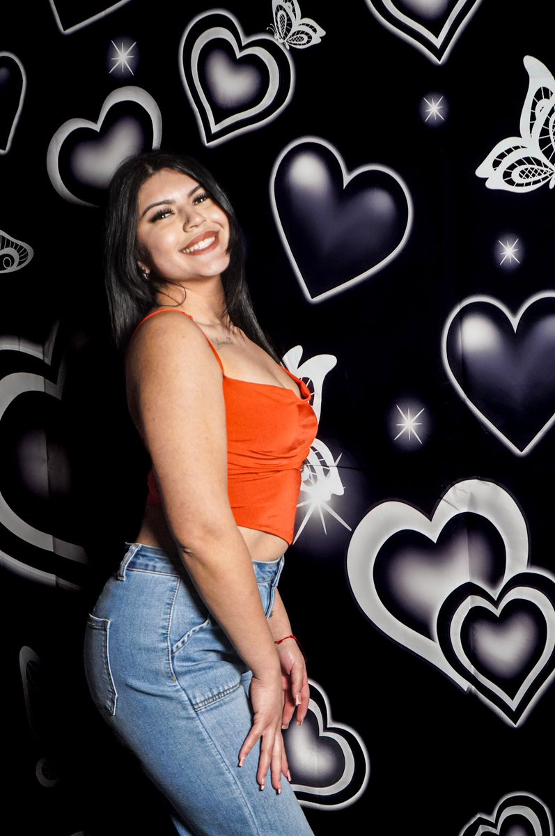 Little photo dump from this past Friday’s pop up at Mr Heads during my guy R3D’s 2nd Fridays big s/o to everybody who let me take pictures of them! 🙏🏽 #RSI👑