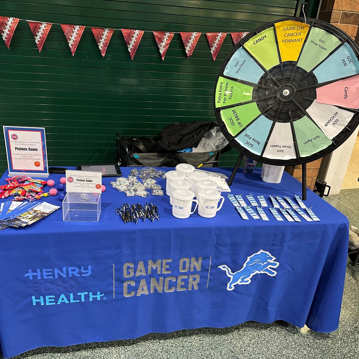 GameOnCancerDET's tweet image. A huge thank you to the hosts of the Super Bowl 5K &amp;amp; RF Events for their incredible support of #GameOnCancer! Through donations collected with registrations &amp;amp; $1 per participant from RF Events, the race raised $1,000 to support patients &amp;amp; families in their fight against cancer.