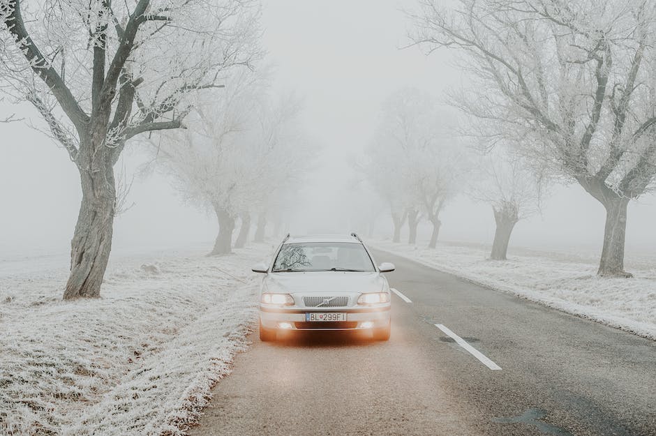 PrepareMetroKC's tweet photo. #BePrepared for #winterweather!
Check on neighbors.
Charge cell phones.
Find flashlights (check batteries)
Follow local officials online. 
#WinterSafety https://t.co/weuHkXsDm6