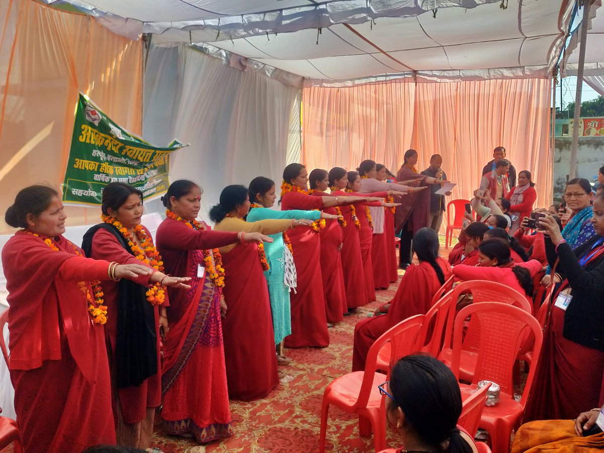 REAPNainital's tweet photo. AGM of Alaknanda CLF Haldwani successfully organised today in presence of SHG members, CLF, block &amp; DPMU staff and public representatives. Also met GM DIC reg Buyers sellers meet &amp; SARAS Mela.
@CdoNainital @REAPNainital @REAPUttarakhand 
@ganeshjoshibjp https://t.co/XndAZD85Ce