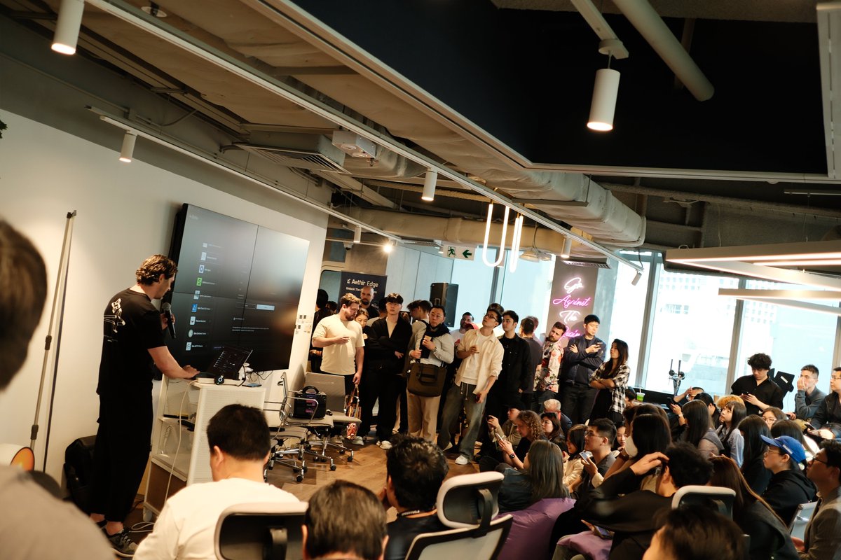 ❤Thrilled to join the AI AGENT DAY, the most popular 🔥side event at #ConsensusHK2025 today!  

It was a pleasure meeting so many of you as we explore the future of decentralized #AI . Looking forward to more exciting collaborations ahead!