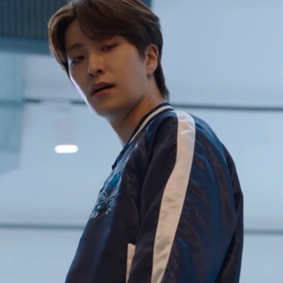 Hay una diferencia muy grande entre Sam y Byeongjin 😭
#Youngjae <a href="/ChoiArs_YJ/">YOUNGJAE</a>