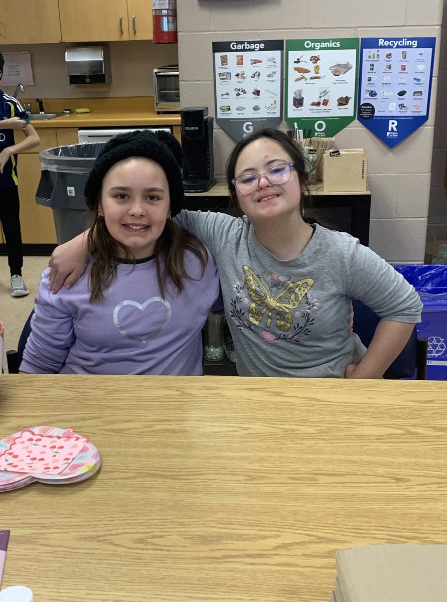 Mrs. Petrozza tweet media